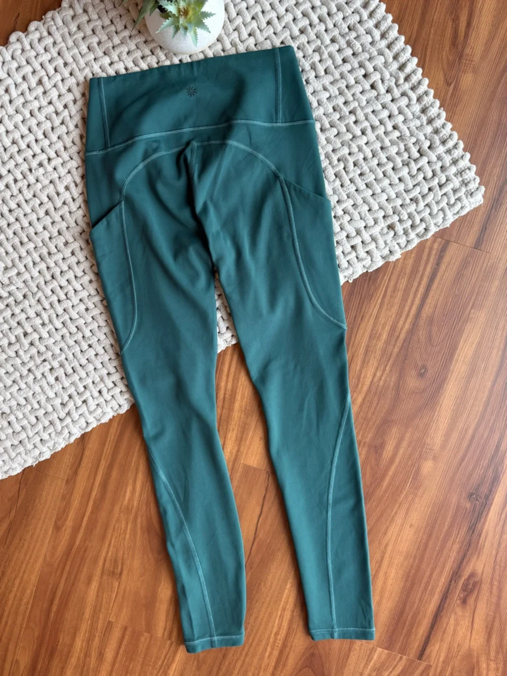 Athleta | Women’s All In Zippered Pocket 7/8 Leggings Teal | Small
